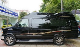 九座商务车福特汽车多少钱（福特商务9座车）
