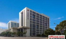上海汽车城商务酒店下雨天门口（上海汽车城商务酒店电话）