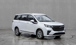 五菱汽车七座商务车价格（五菱七座商务车报价）