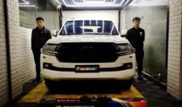 商务车汽车贴膜全车改色膜（商务车汽车贴膜全车改色膜好吗）