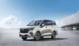 重庆二手mpv商务车五菱汽车（重庆二手mpv商务车五菱汽车价格）