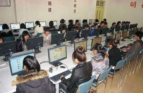 电子商务专业容易挂科吗