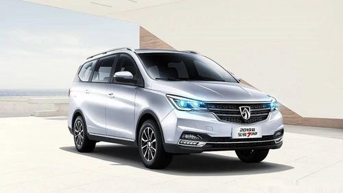 三峰汽车D10座商务车（三峰汽车d10座商务车价格）